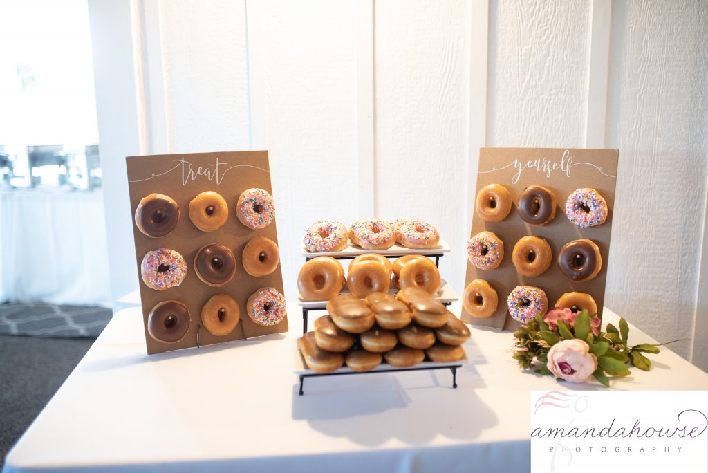 Donut Dessert Table for wedding Photographed by Tacoma Wedding Photographer Amanda Howse
