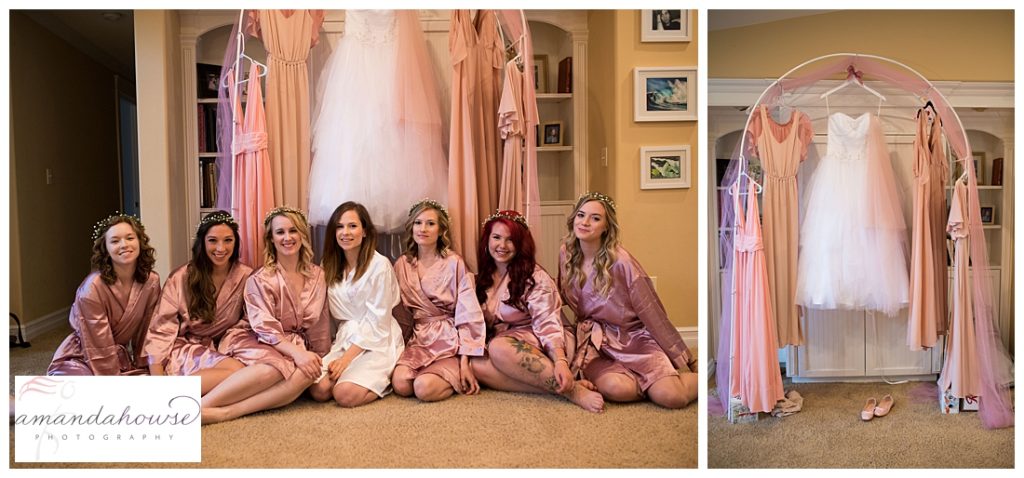 Bride getting ready for wedding with bridesmaids in matching silk robes | Photographed by Tacoma Wedding Photographer Amanda Howse