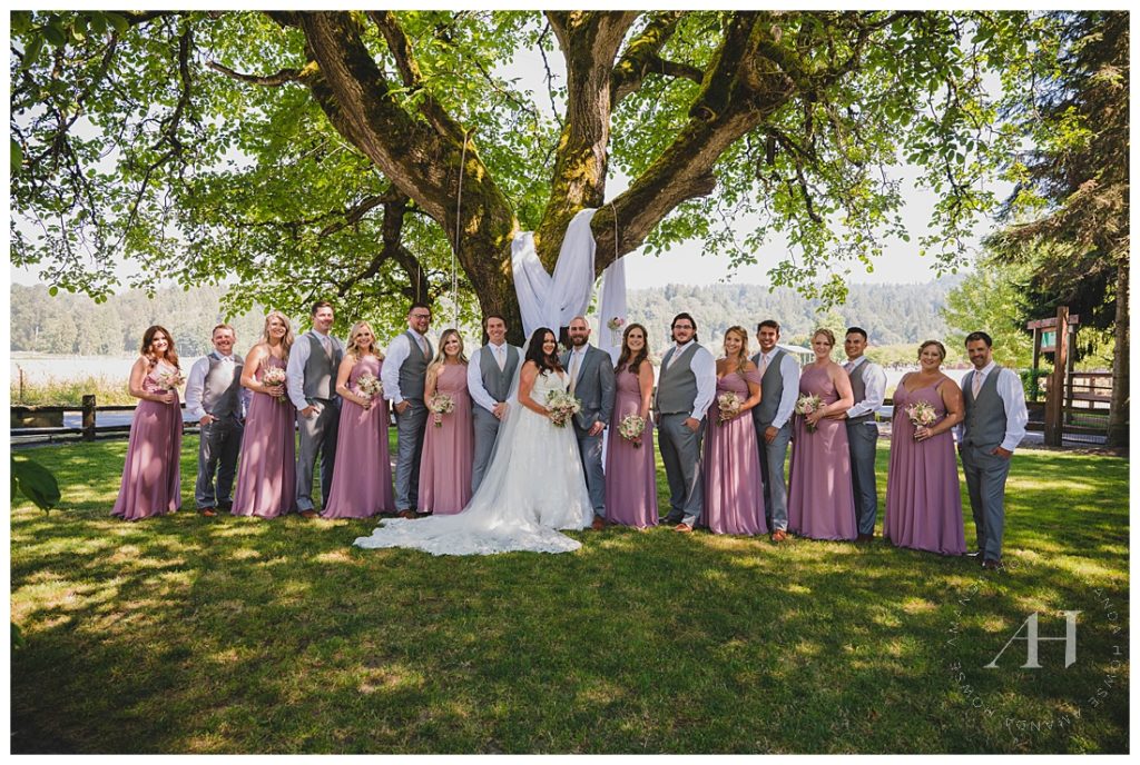 Group Portraits with Whole Wedding Party | Photographed by the Best Tacoma Wedding Photographer Amanda Howse Photography